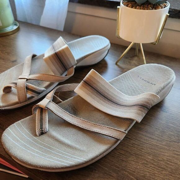 Merrell Size 11 Tan Slip On Casual Sandals - Picture 4 of 10